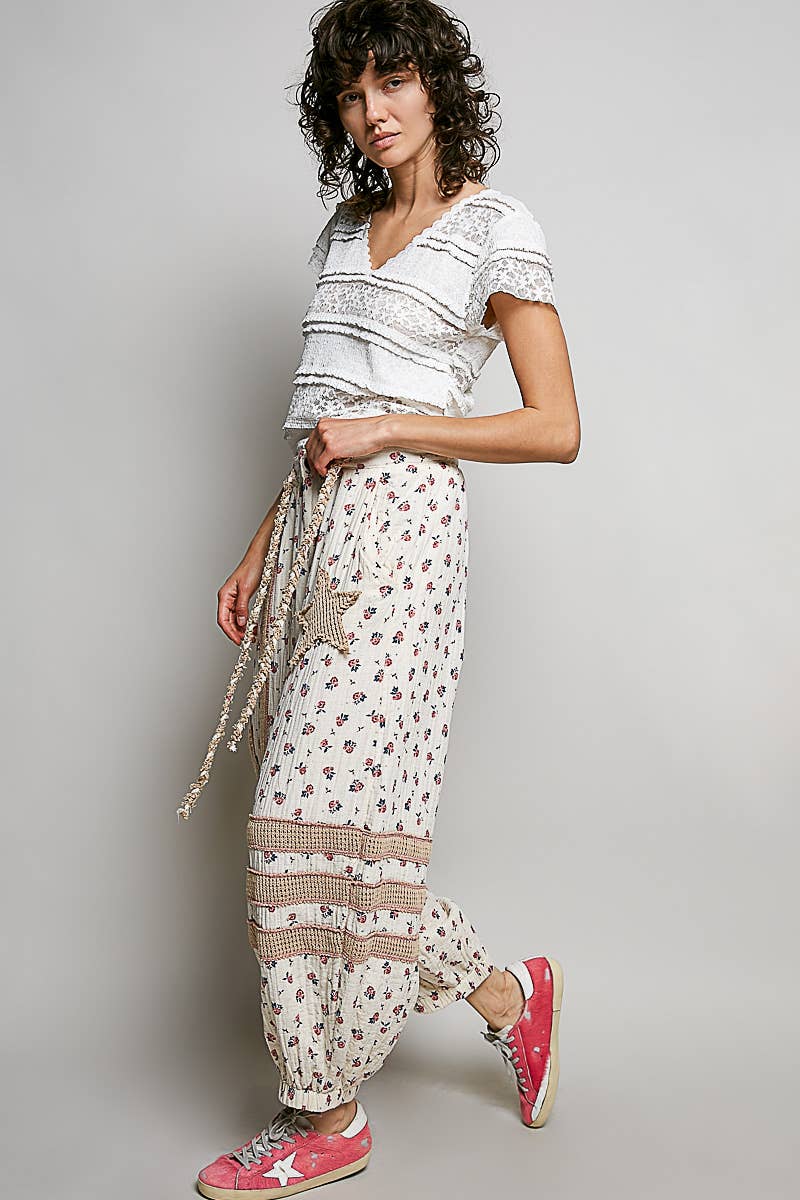 Floral Star Patch Printed Jogger Pants
