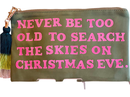 Skies On Christmas Eve - Pink/Green