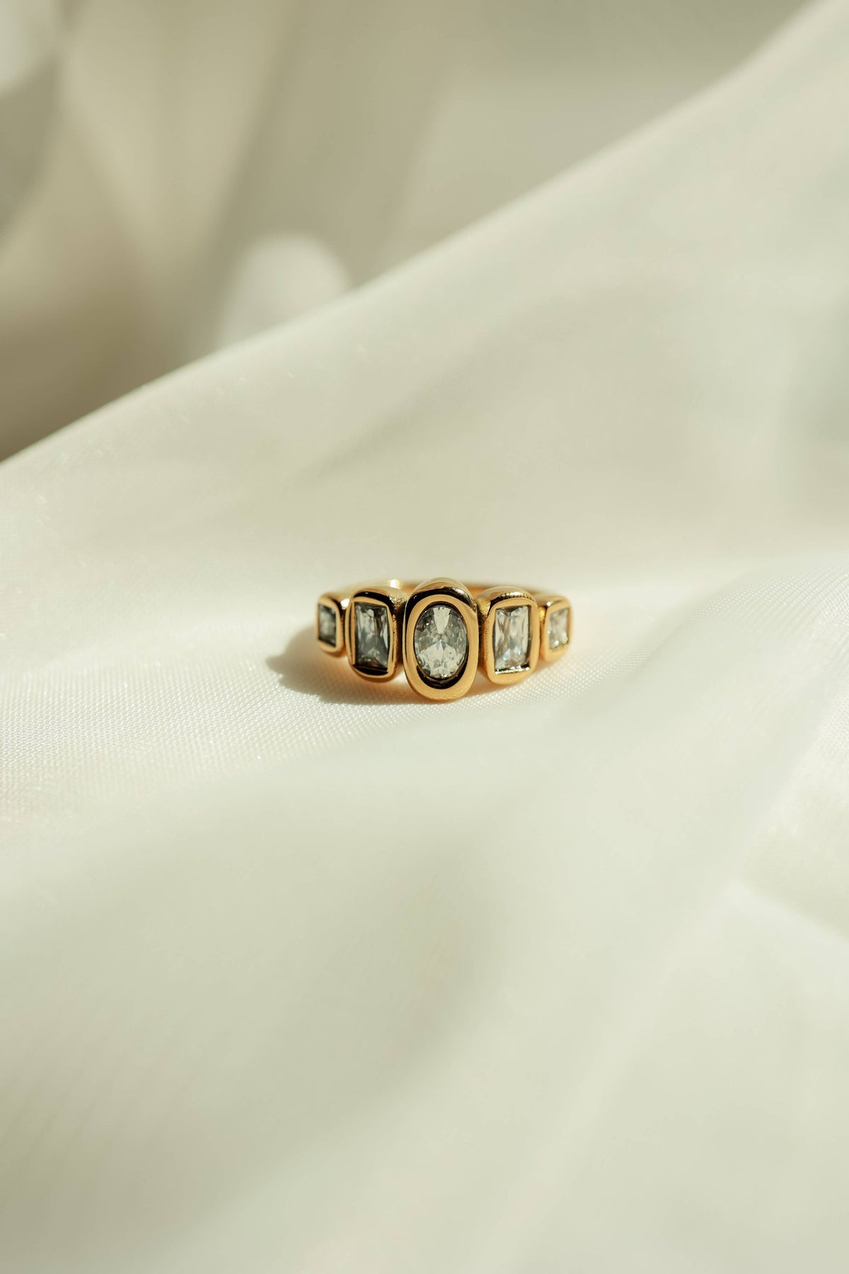 THE GEMMA RING: 8