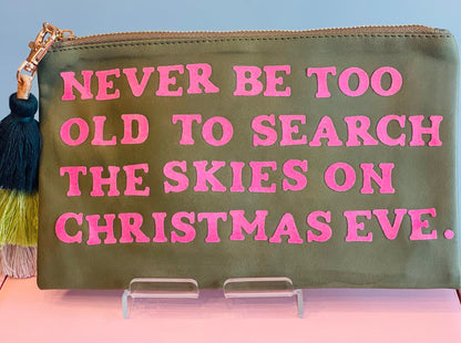 Skies On Christmas Eve - Pink/Green