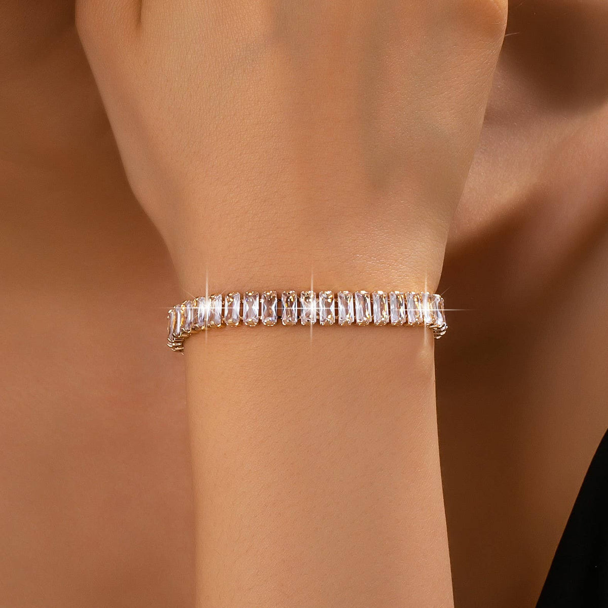 Baguette Crystal Tennis Bracelet | 80B1658: GOLD