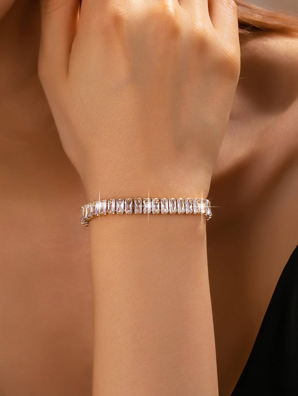Baguette Crystal Tennis Bracelet | 80B1658: GOLD