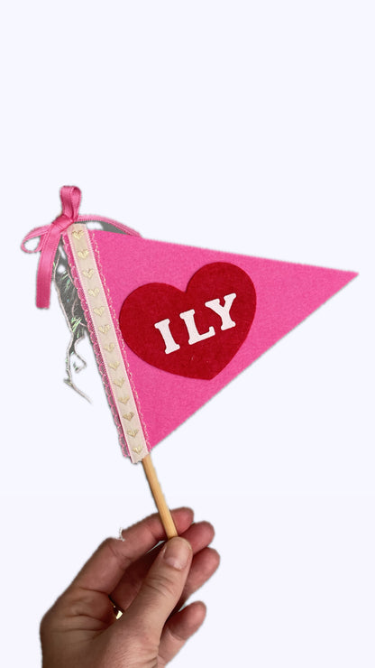 I L Y pennant flag