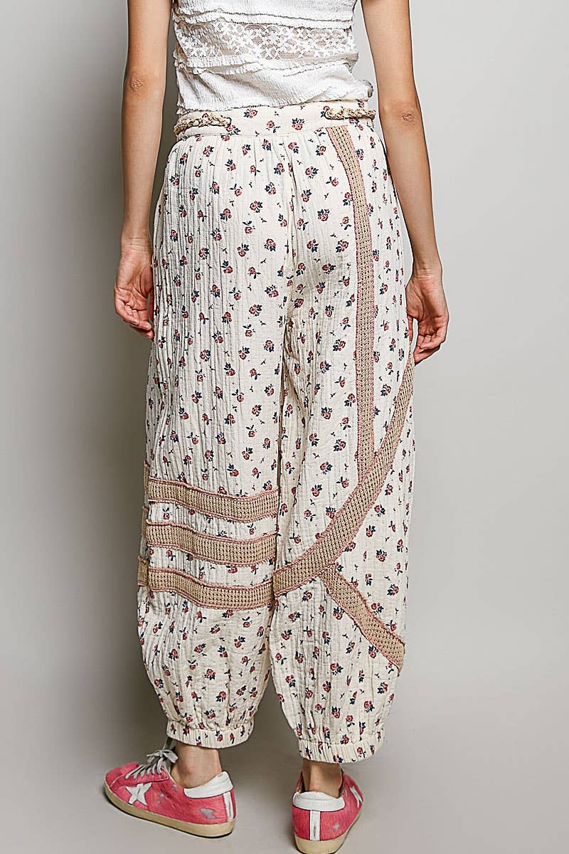 Floral Star Patch Printed Jogger Pants
