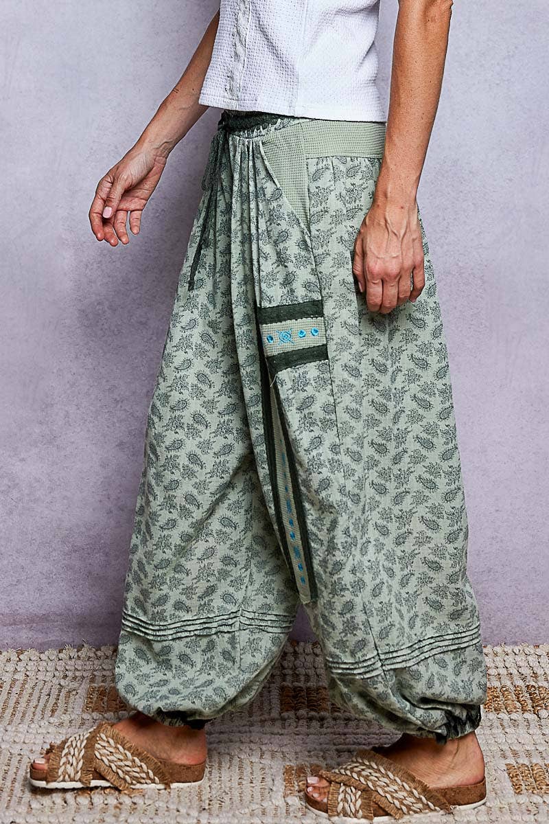 Double Gauze Paisley Embroidered Woven Jogger Pants