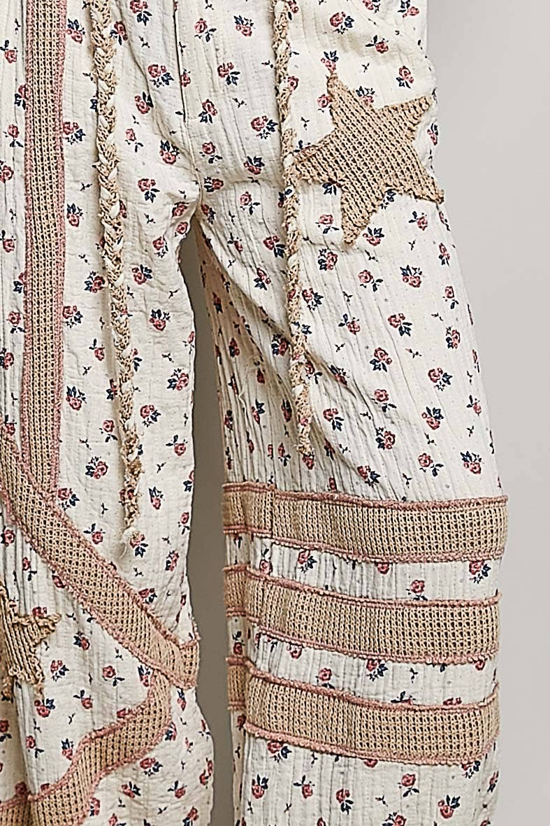 Floral Star Patch Printed Jogger Pants