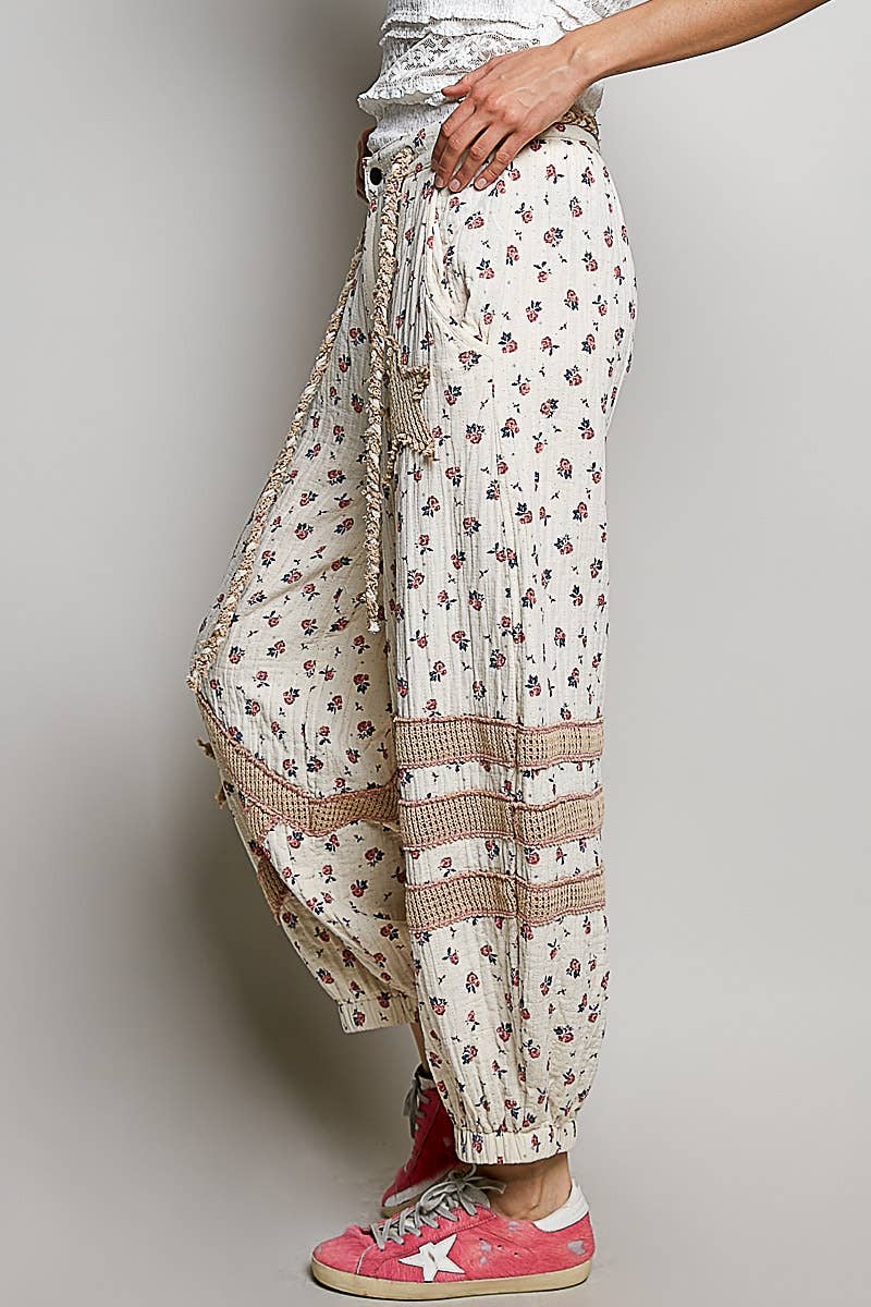 Floral Star Patch Printed Jogger Pants