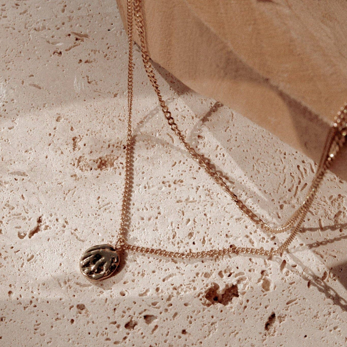 MAVIS NECKLACE | waterproof gold necklace